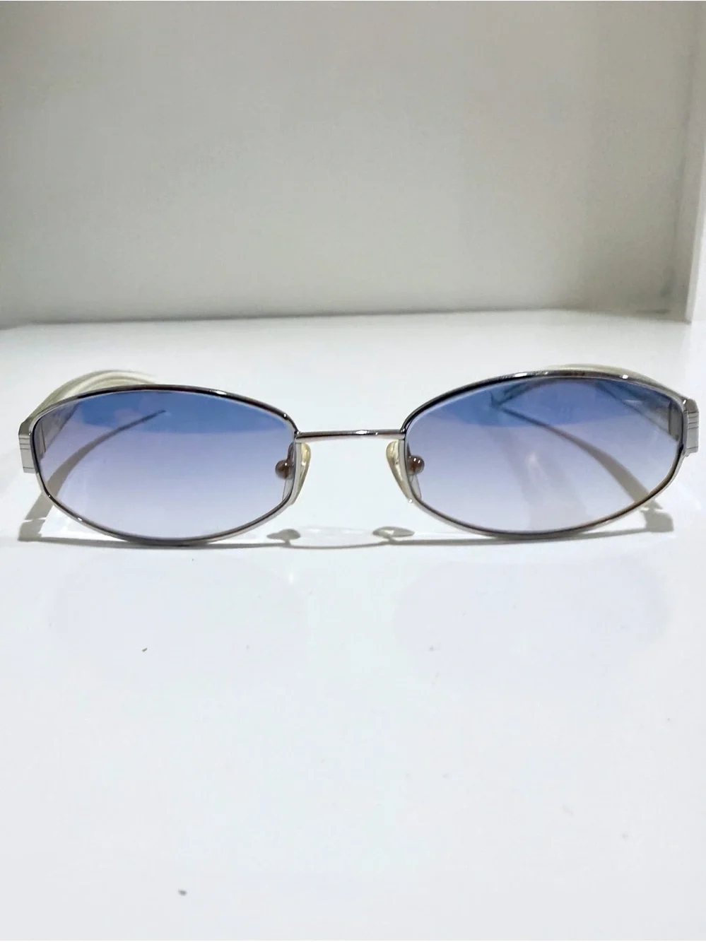 Vintage Burberry B 8970 Oval Custom Blue Lens Sunglasses Silver Nova Check Clear